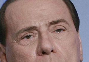 Silvio Berlusconi (74 anni)