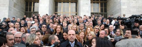 PDL marcia sul Tribunale di Milano